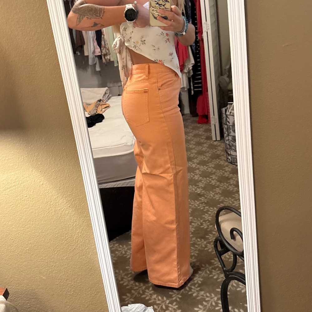 BDG Jeans - Picture 4 of 8